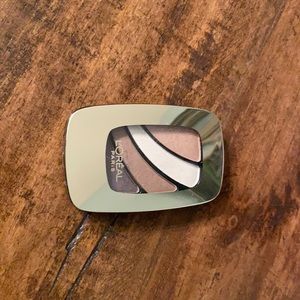 L’Oréal- 4shadow shadow palette new never used!